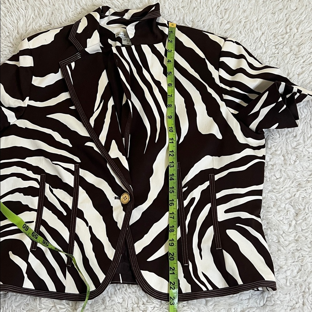 Peter Nygard Zebra Print Jacket Size 16 Short Sleeve Designer - Picture 10 of 12